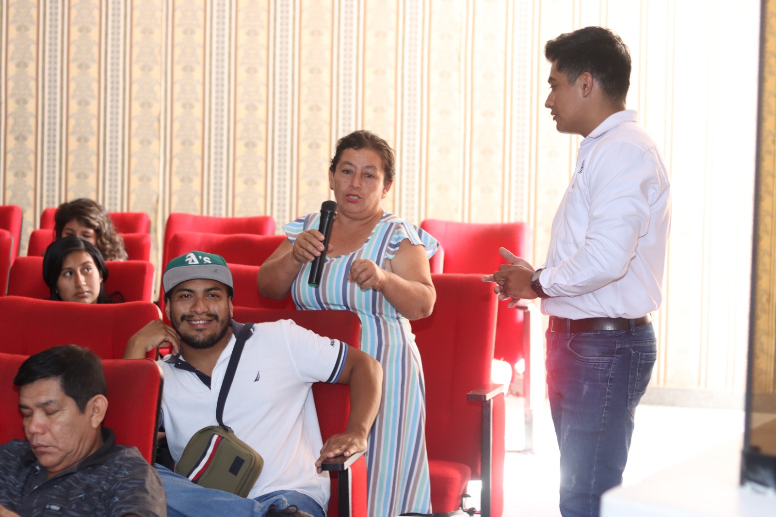 MPP capacita a emprendeores urbanos sobre la reducción del uso de plásticos en los desayunos saludables
