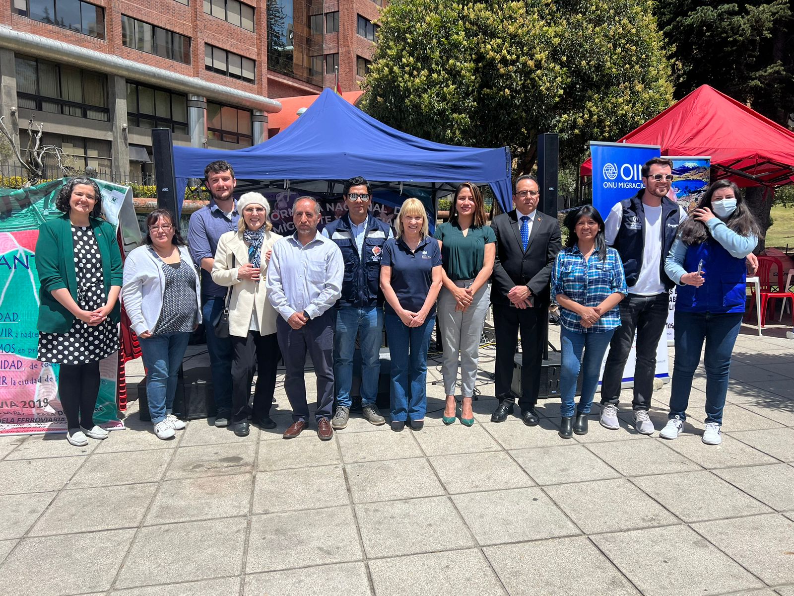 Consulado General del Perú en La Paz participó en feria gastronómica en beneficio de la población migrante vulnerable
