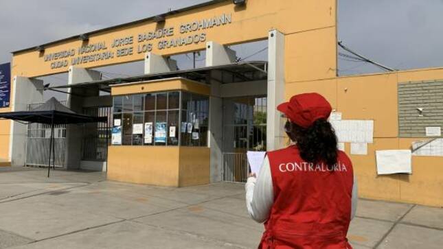 La Contraloría General observó el nombramiento de 19 trabajadores administrativos de la Universidad Nacional Jorge Basadre Grohamnn, debido a que la comisión interna a cargo, permitió que alcanzaran tal condición, pese a que ocuparon plazas orgánicas en las que no se desempeñaban sin cumplir los requisitos establecidos para acceder a las mismas e incluso otorgó permanencia a servidores de confianza, a quienes no les correspondía dicho beneficio.