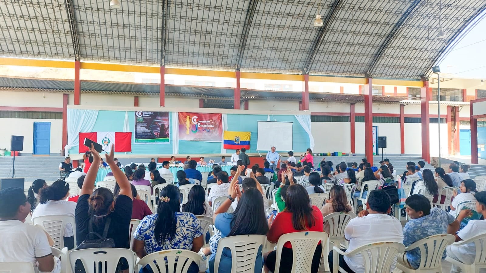 Jóvenes asumieron compromisos para lograr el desarrollo de Canoas de Punta Sal