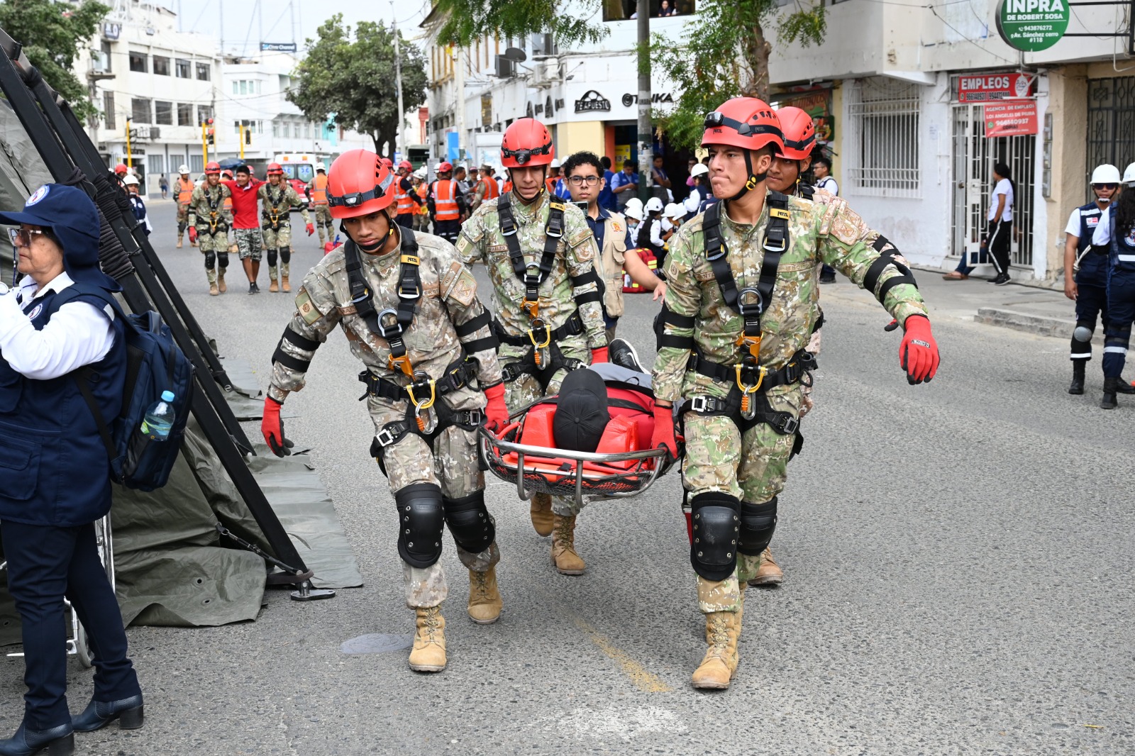 brigadas de rescate de la Marina de Guerra