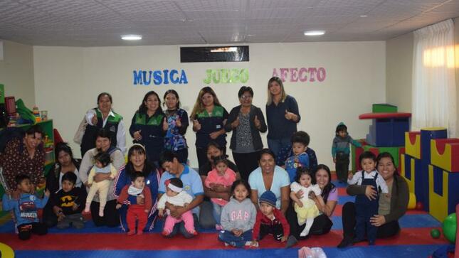 Además de las ludotecas que ya operan beneficiando a más de 200 niños en el Cercado, Chen Chen, Los Ángeles y Samegua, hoy se realizó la ceremonia de inauguración de una nueva ludoteca en el Centro Poblado San Francisco.