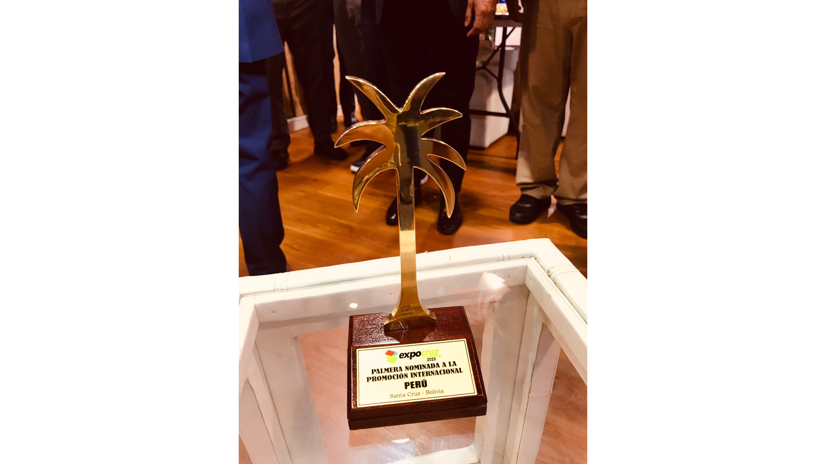 El Perú obtiene la “Palmera Nominada” en la categoría Promoción Internacional durante la feria EXPOCRUZ 2023 en Bolivia