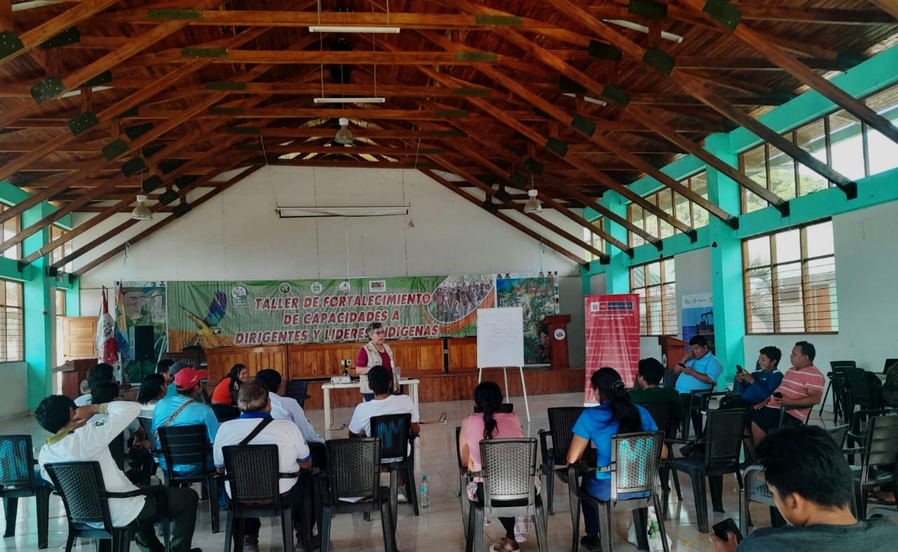 Taller con líderes de los Pueblos Originarios de Megantoni
