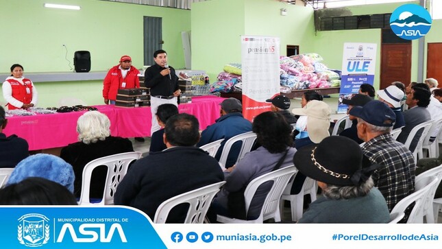 Adultos mayores de pensión 65 participaron en la campaña de salud visual