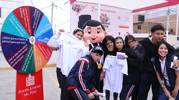 Corte Superior del Callao motivó la participación de jóvenes perleños durante VII Feria Feria Llapankchikpaq Justicia