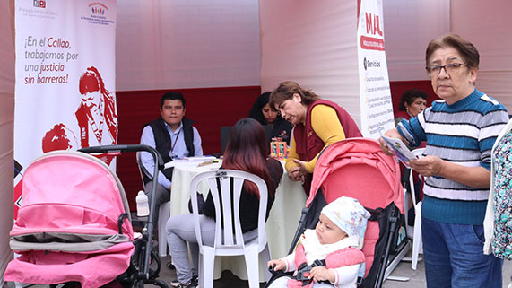 Corte Superior del Callao brindó orientación a vecinos perleños durante VII Feria Feria Llapankchikpaq Justicia