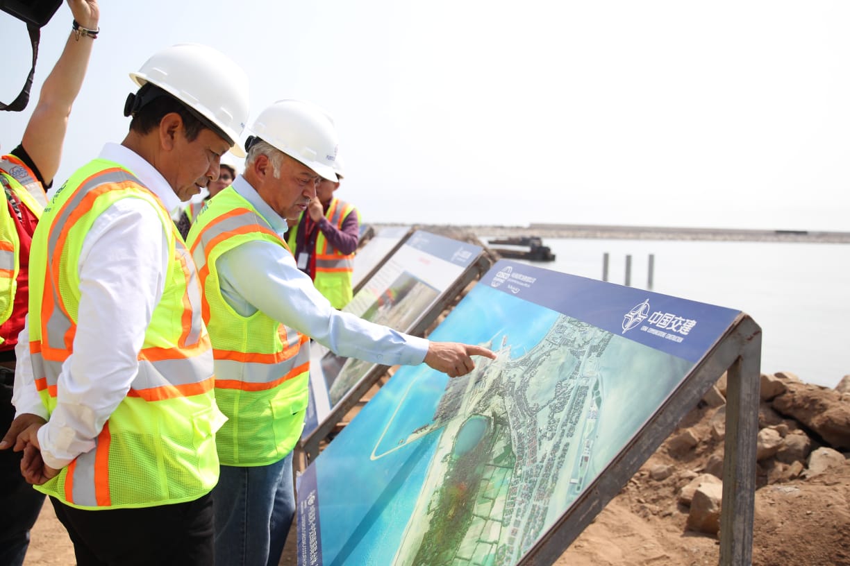 Ministro Maurate plantea a Cosco Shipping convenio para que jóvenes tengan acceso a nuevos puestos de trabajo