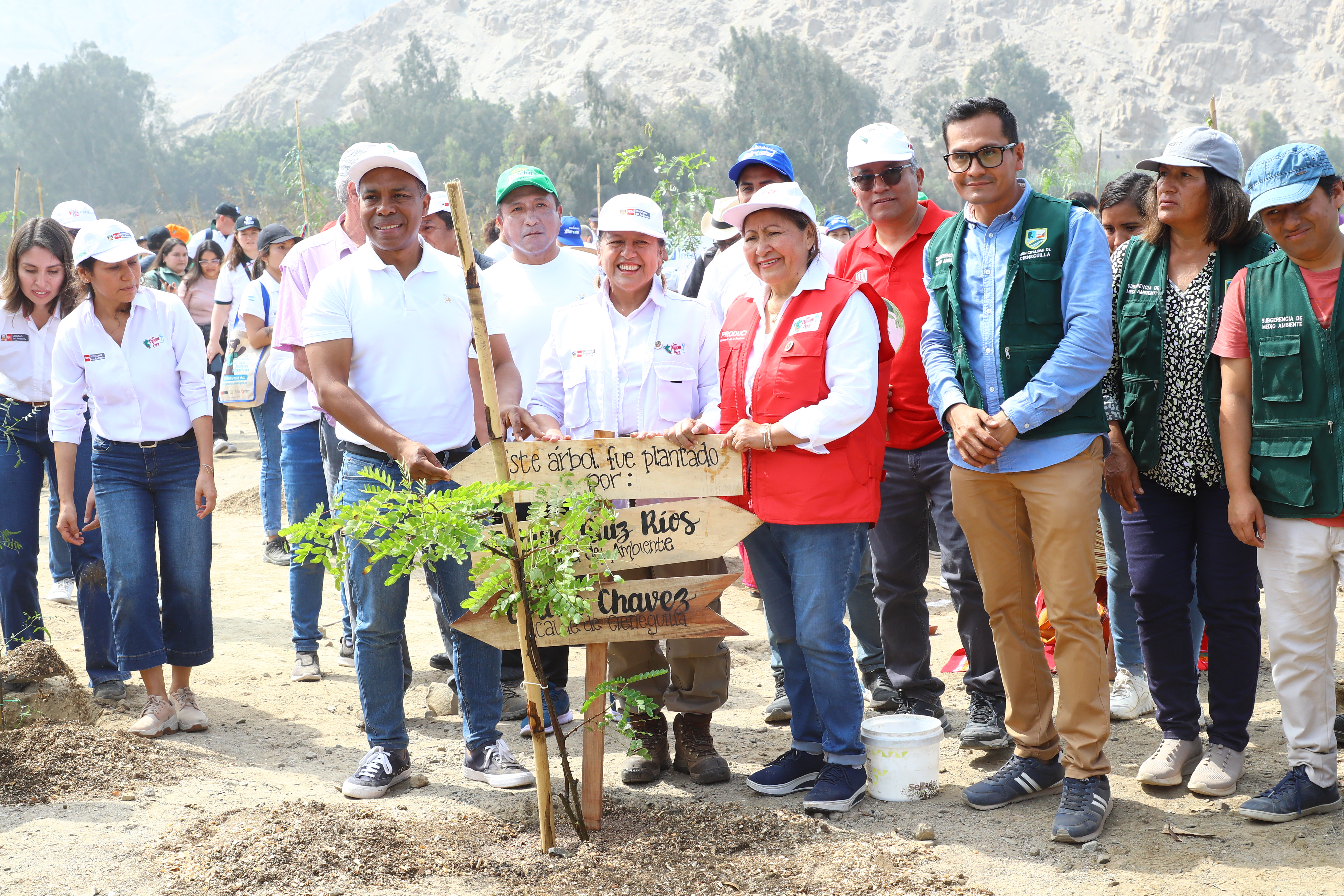 Ministras de la Producción y Ambiente