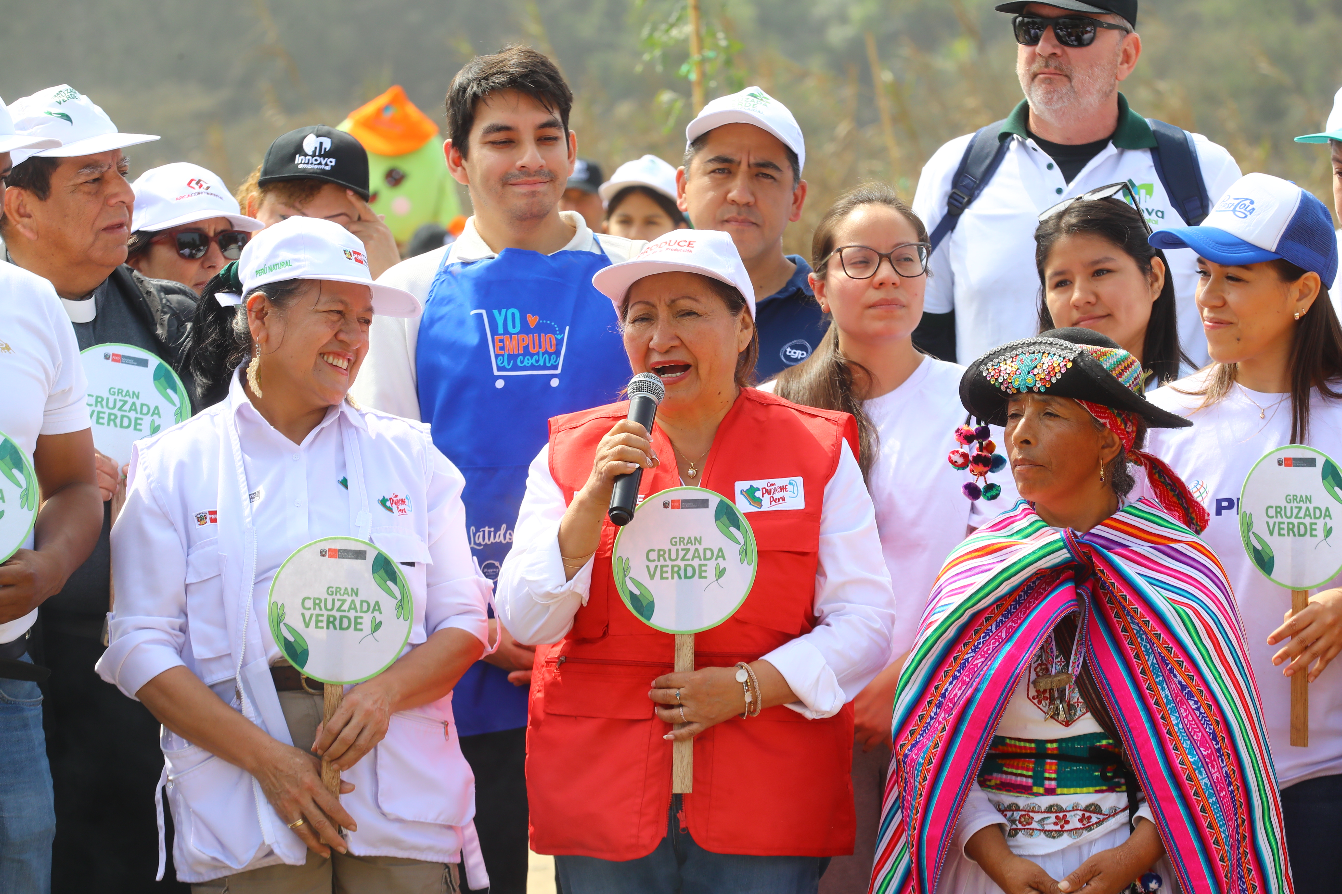 Ministra Choquehuanca en favor de la arborización