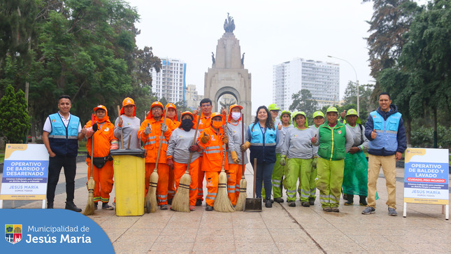 ⚠️ La Municipalidad de Jesús María les recuerda que todos los lunes, el Campo de Marte, permanecerá cerrado. Nuestro equipo de la Subgerencia de Limpieza Pública y Áreas Verdes 🧹 se encargará de realizar un mantenimiento integral, que incluye la poda de árboles, corte de jardines, limpieza del canal de regadío, así como también la rehabilitación y mantenimiento de tachos basculantes y bancas, lavado y desinfección de monumentos, entre otras labores destinadas al mejoramiento del ornato de este importante pulmón ecológico de la ciudad.