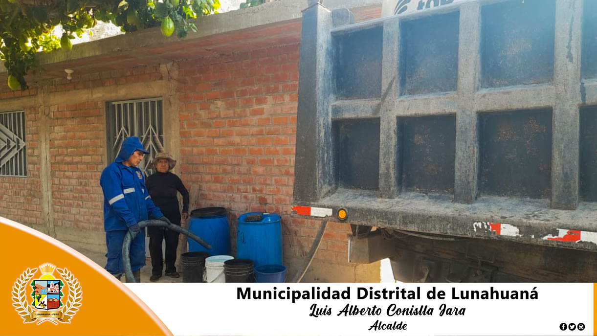 En horas de la mañana, la Unidad de Limpieza Pública, brindo el reparto de agua potable para nuestros vecinos del anexo Lucumo, tras haberse realizado el pedido por su agente municipal. Ya que a la fecha se a detectado la ruptura de la tubería.