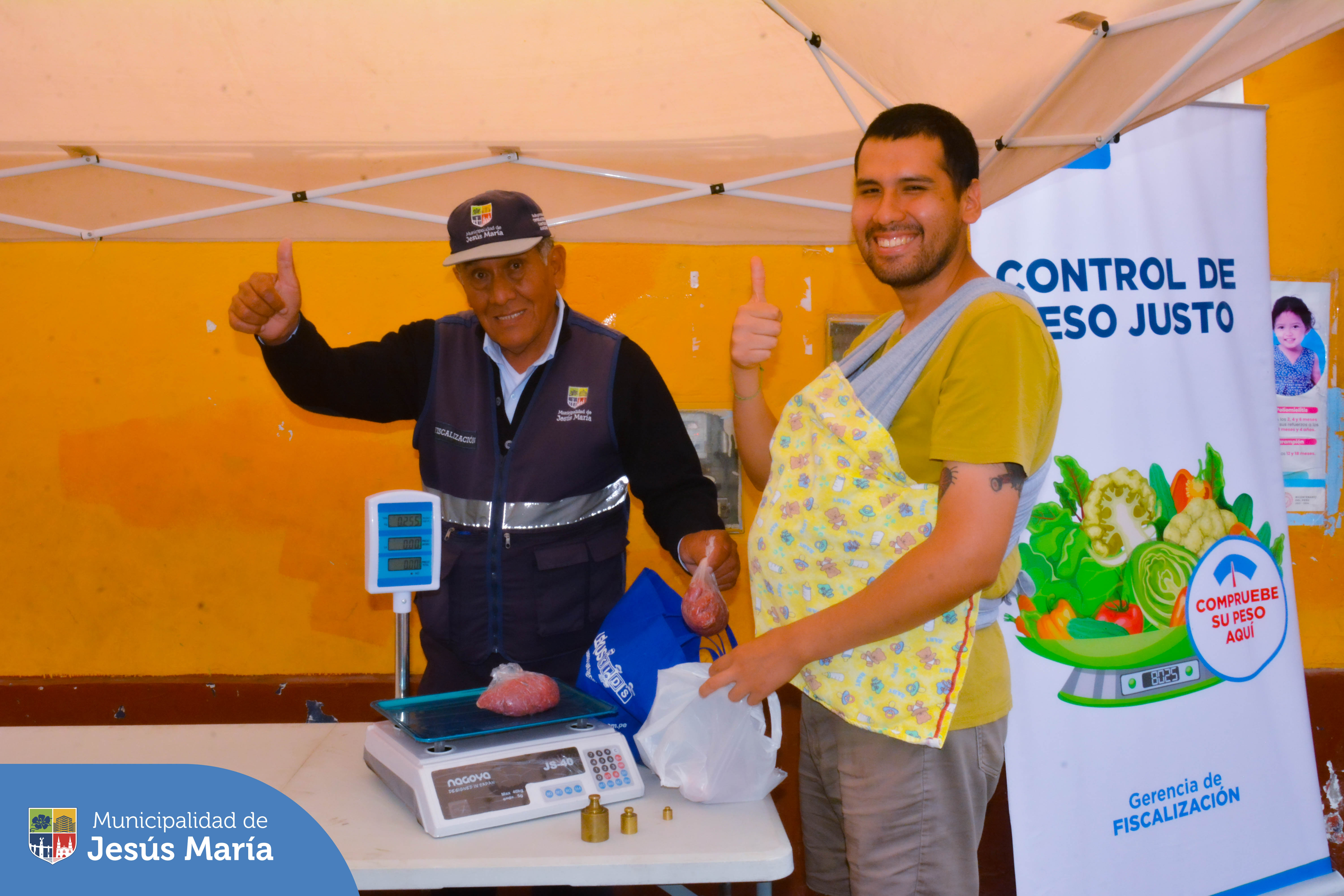 👛 Con el propósito de que puedas verificar el peso exacto de tus productos, la Municipalidad de Jesús María ha puesto a disposición de los vecinos y público en general, una balanza ⚖️ de control. 🥑🍅
☝🏼 Estaremos todos los sábados, afuera del Mercado San José (Pasaje Punta Pacocha).