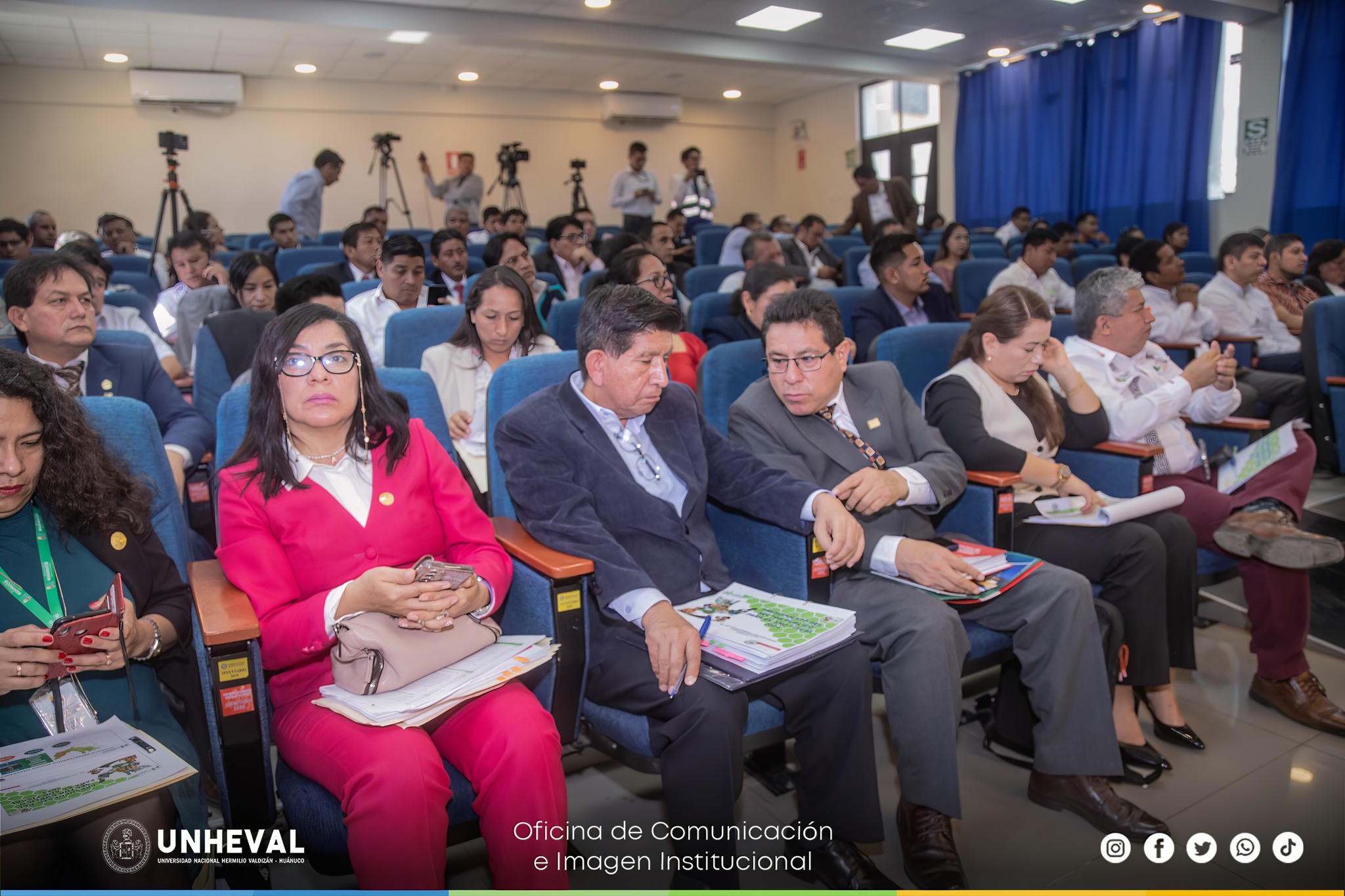 Quinta Sesión Extraordinaria Descentralizada Organizada por la Comisión de Presupuesto y Cuenta General de la República en la UNHEVAL