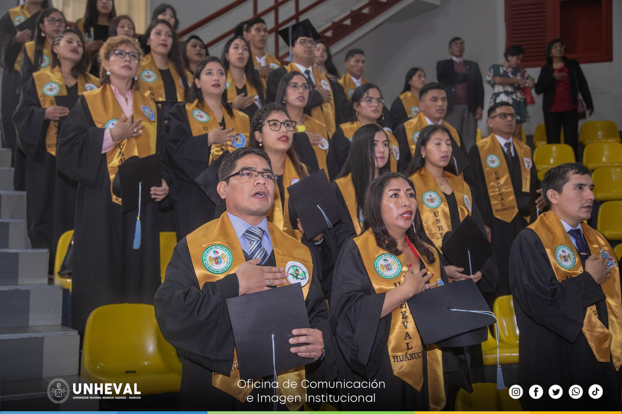 Quinta ceremonia de grados y títulos de la UNHEVAL