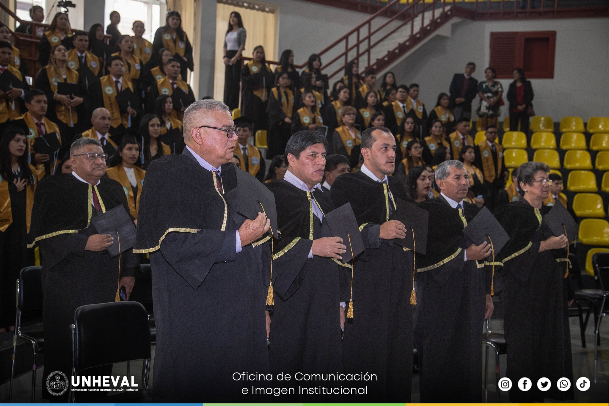 Quinta ceremonia de grados y títulos de la UNHEVAL