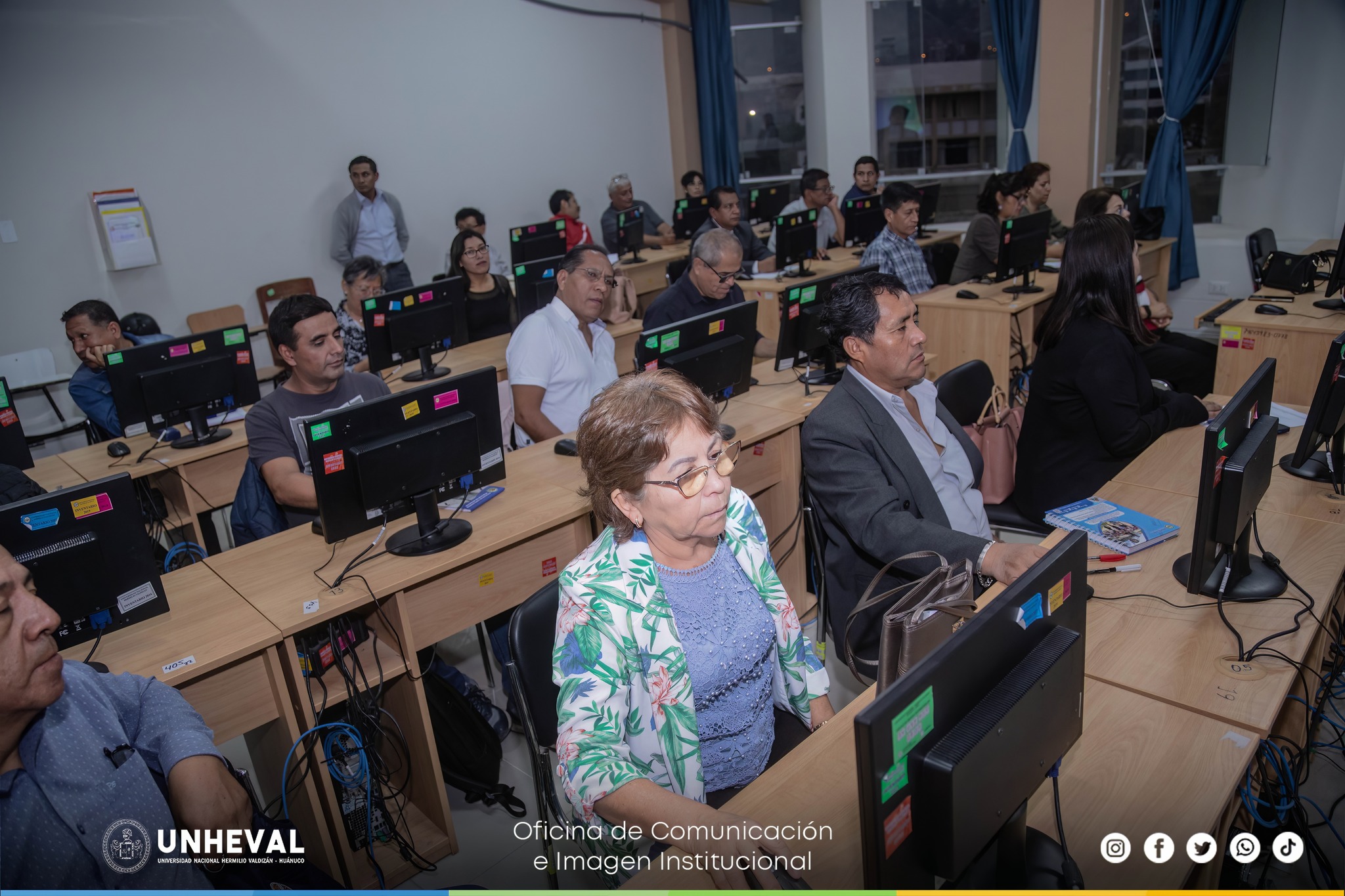 UNHEVAL impulsa la formación docente en recursos digitales y tecnológicos para la excelencia educativa