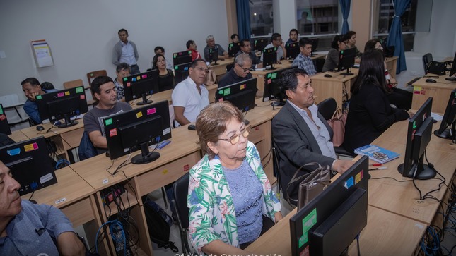 UNHEVAL impulsa la formación docente en recursos digitales y tecnológicos para la excelencia educativa