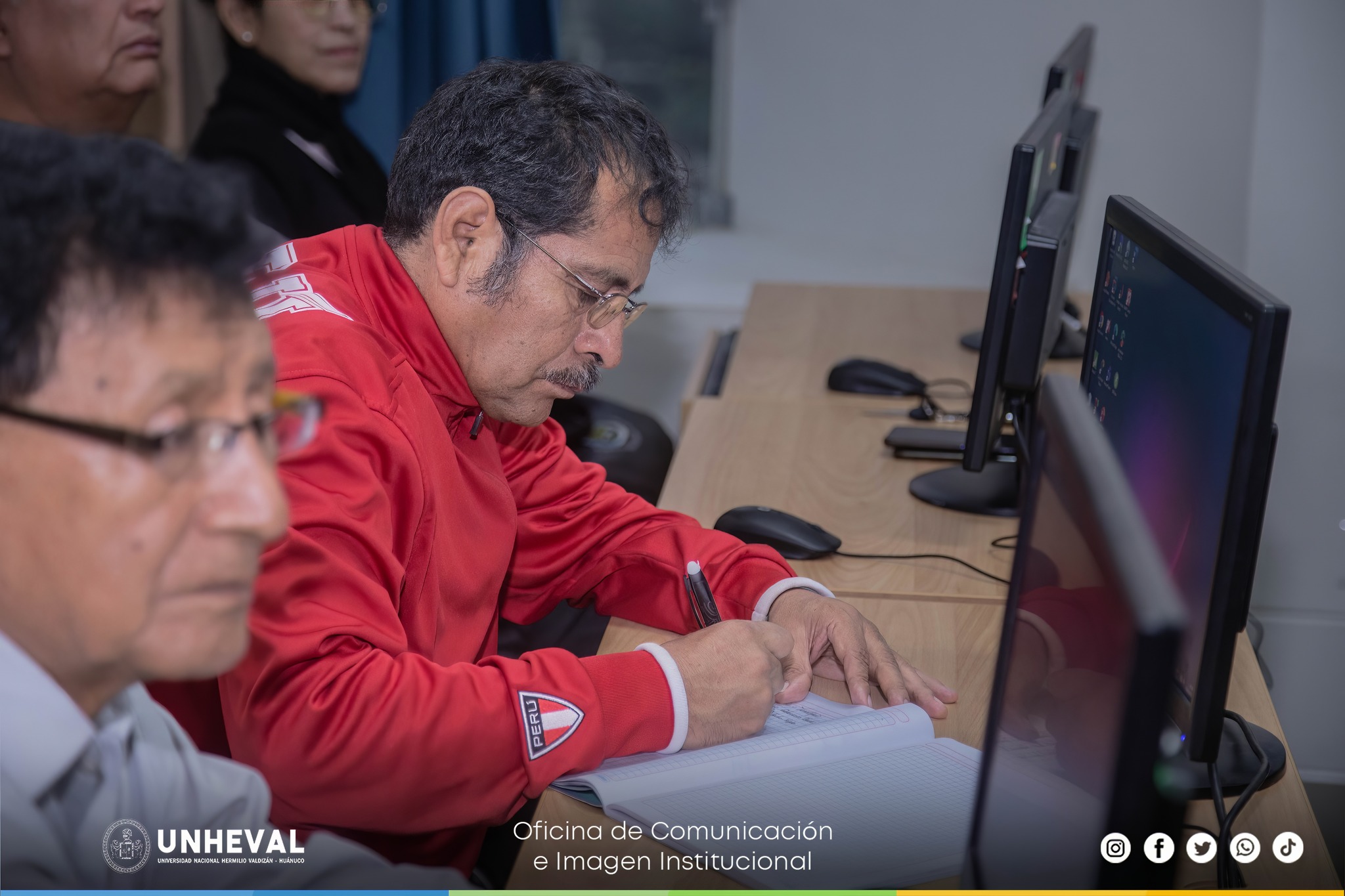 UNHEVAL impulsa la formación docente en recursos digitales y tecnológicos para la excelencia educativa