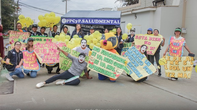Campaña control de suicidio realizado por el centro de salud mental comunitario de la UNHEVAL