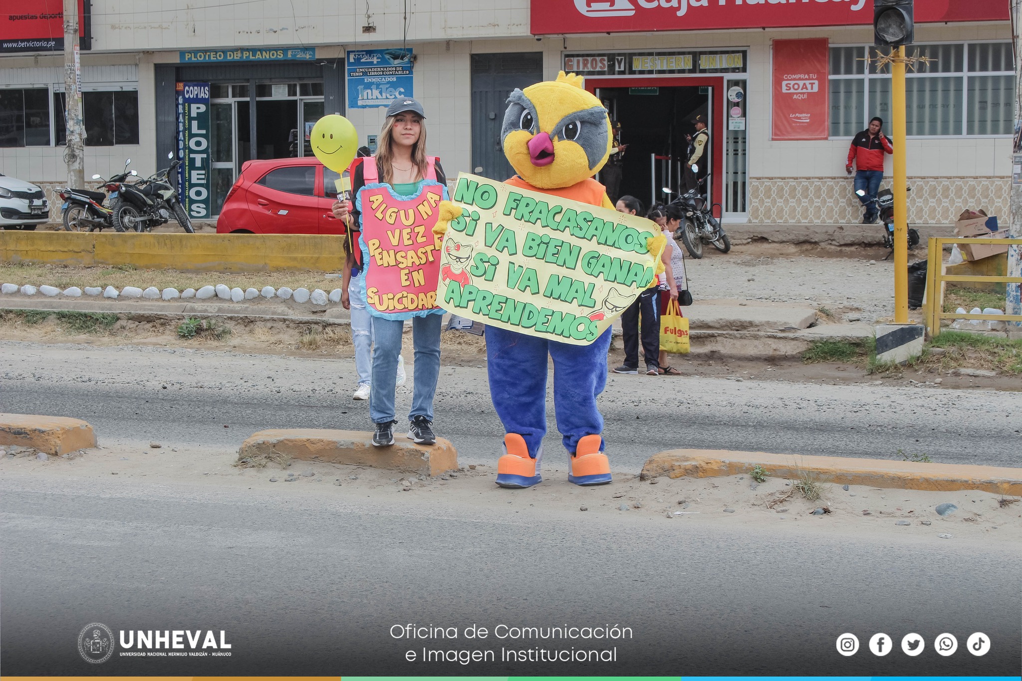 Campaña control de suicidio realizado por el centro de salud mental comunitario de la UNHEVAL