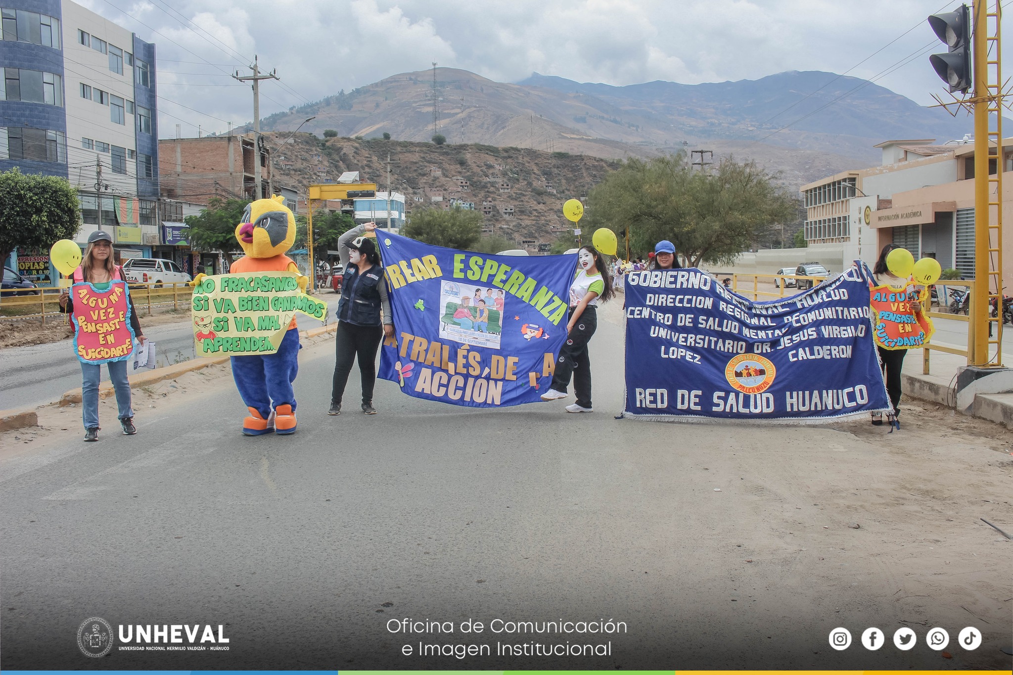 Campaña control de suicidio realizado por el centro de salud mental comunitario de la UNHEVAL
