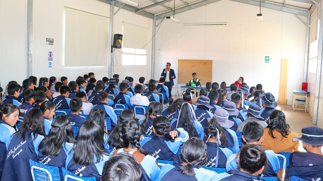 Charla de orientación vocacional a estudiantes de la I.E. San Juan de la Frontera