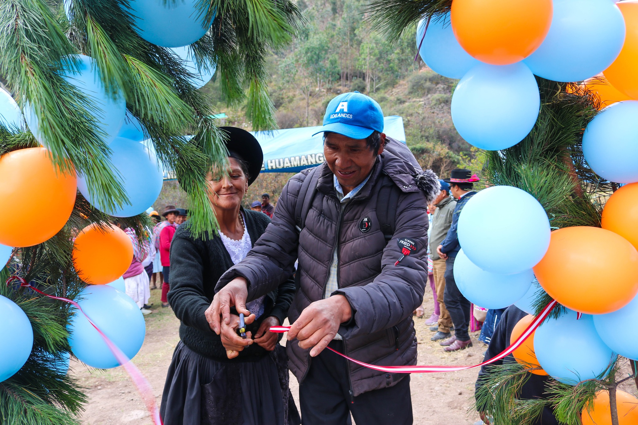 Inauguración de apertura de trocha carrozable en Sulluuaylla