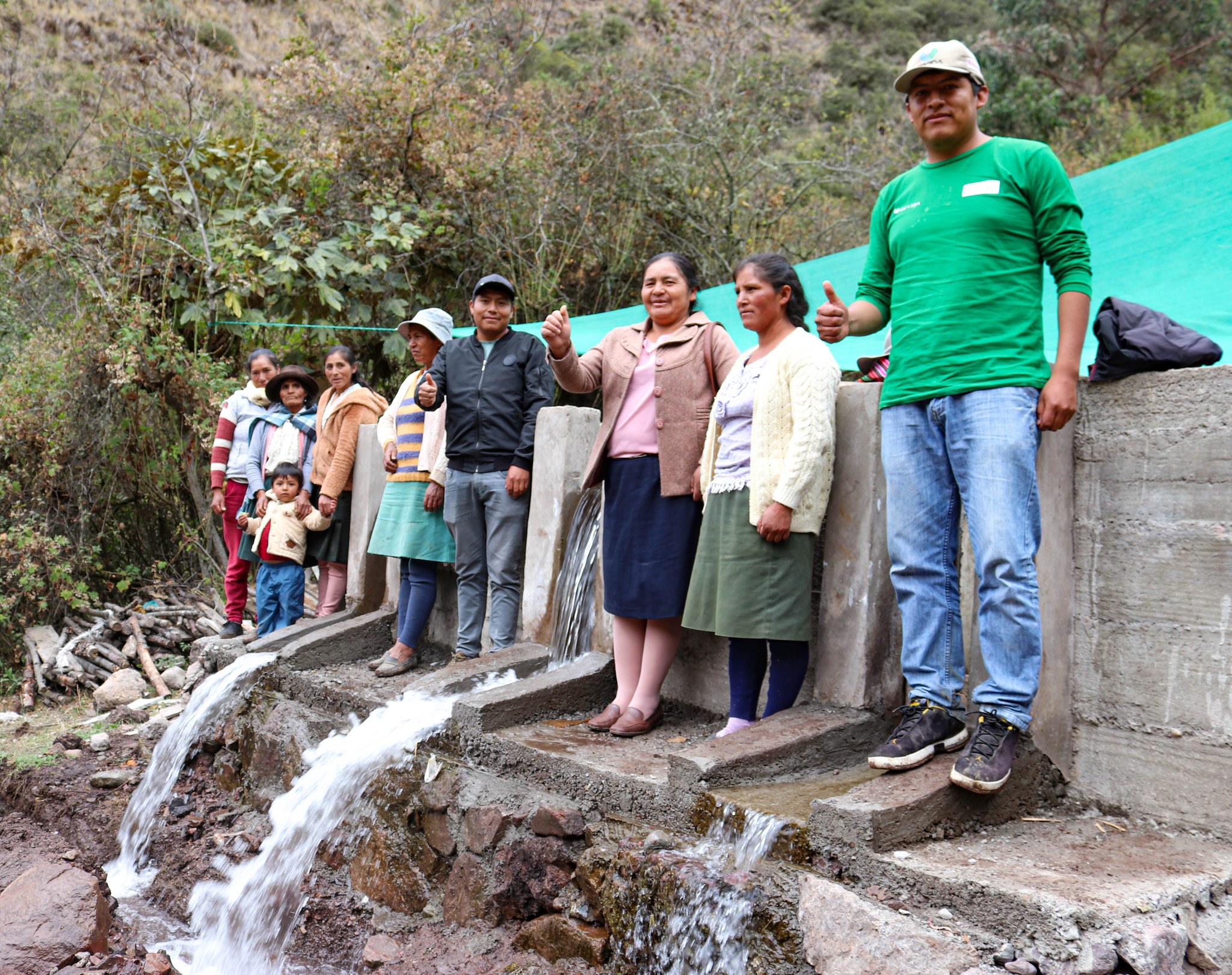 Entrega de 28 mil alevines y alimento balanceado a asociaciones acuicolas de Huamanguilla