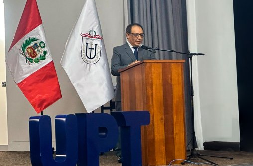 Magistrado del TC Gustavo Gutiérrez Ticse presentó su libro “Comentarios al Código Procesal Constitucional” en Tacna