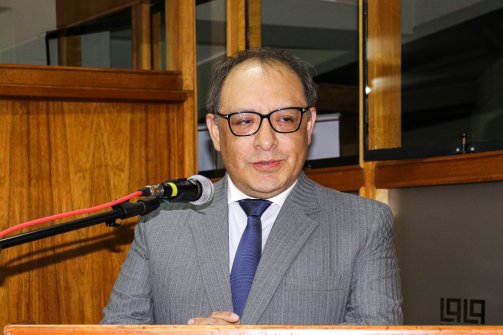 El magistrado del Tribunal Constitucional (TC) Gustavo Gutiérrez Ticse ofreció una conferencia magistral y presentó su libro “Comentarios al Código Procesal Constitucional”, en la Universidad Privada de Tacna (UPT).