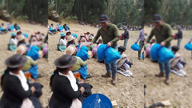 Los trabajos de escavación se realizan para la distribución de tuberia.