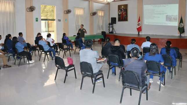 Piura: médicos son capacitados para atender a pacientes afectados por dengue 
