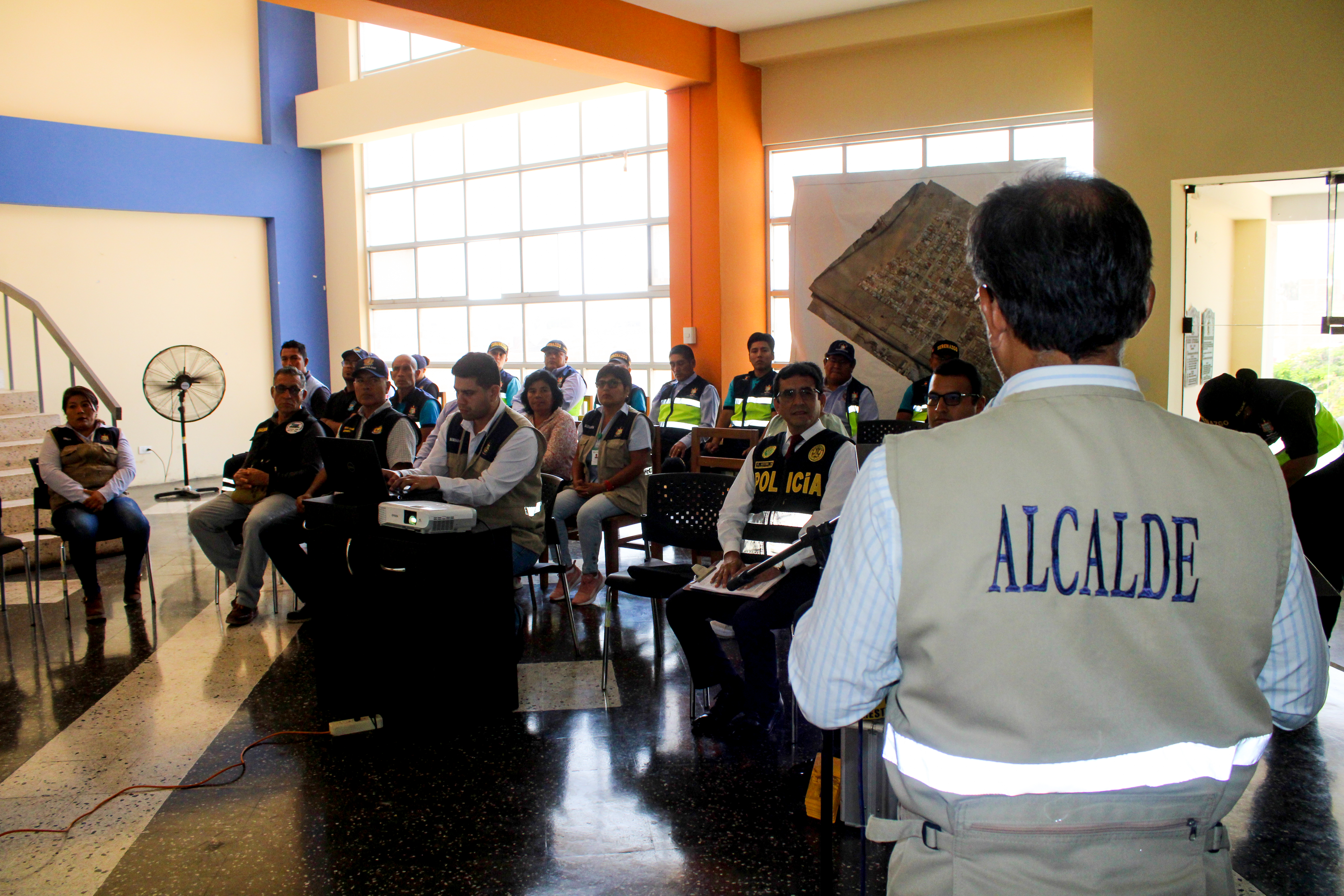 Los participantes expresaron su satisfacción por la capacitación recibida y manifestaron su compromiso de aplicar lo aprendido en su labor diaria.
