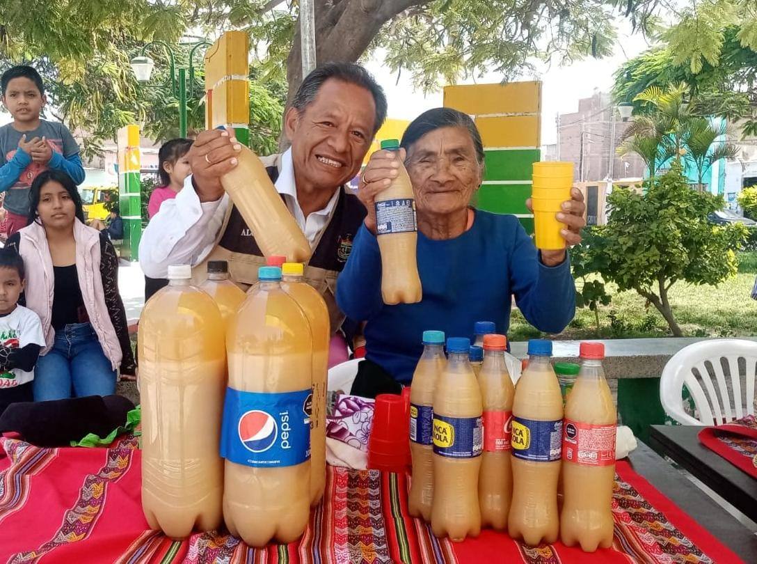 La expoferia fue un éxito de convocatoria y recibió el aplauso y el reconocimiento de los asistentes, quienes disfrutaron de una tarde llena de color, sabor y alegría.