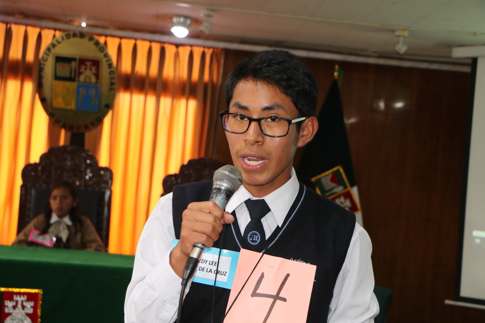 El escolar Fredy Gómez resultó electo ganador en las urnas