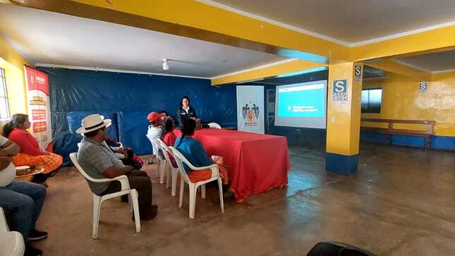 Por alto interés del Burgomaestre Lic. Elmer Calderón Carrasco, en concentrar esfuerzos en beneficio de los ganaderos del distrito de Ihuarí, se viene organizando diversas actividades dirigidas a identificar, potenciar conocimientos y prepararlos para juntos impulsar su participación en proyectos de innovación.
En horas de la mañana del 03 de octubre, la Municipalidad Distrital de Ihuarí llevo a cabo trabajos de capacitación en coordinación con el Instituto Nacional de Innovación Agraria (INIA) del Ministerio de Desarrollo Agrario y Riego (MIDAGRI), como parte de las acciones en el marco del proyecto PROCAP, técnica desarrollaron diversos temas como: 
- Botiquín sanitario para ganadería 
- Conservación de forrajes 
- Razas caprinas y sus beneficios productivos y en la salud 
La reunión de trabajo tuvo la ponencia de los representantes del programa PROCAP Ing. Raúl Ramírez Vergara, Ing. Catherine salas riega y el acompañamiento de Ing. Mayte Castro Monasi, quienes de trasladaron al Palacio Municipal en Ihaurí y pudieron explicar a detalle los diversos temas de interés en la calidad y sanidad del ganado caprino. 
#MunicipalidadDistritalIhuarí
#IhuaríFuturoDeTodos
#ElmerCalderónCarrasco
#TrabajamosPorTi
