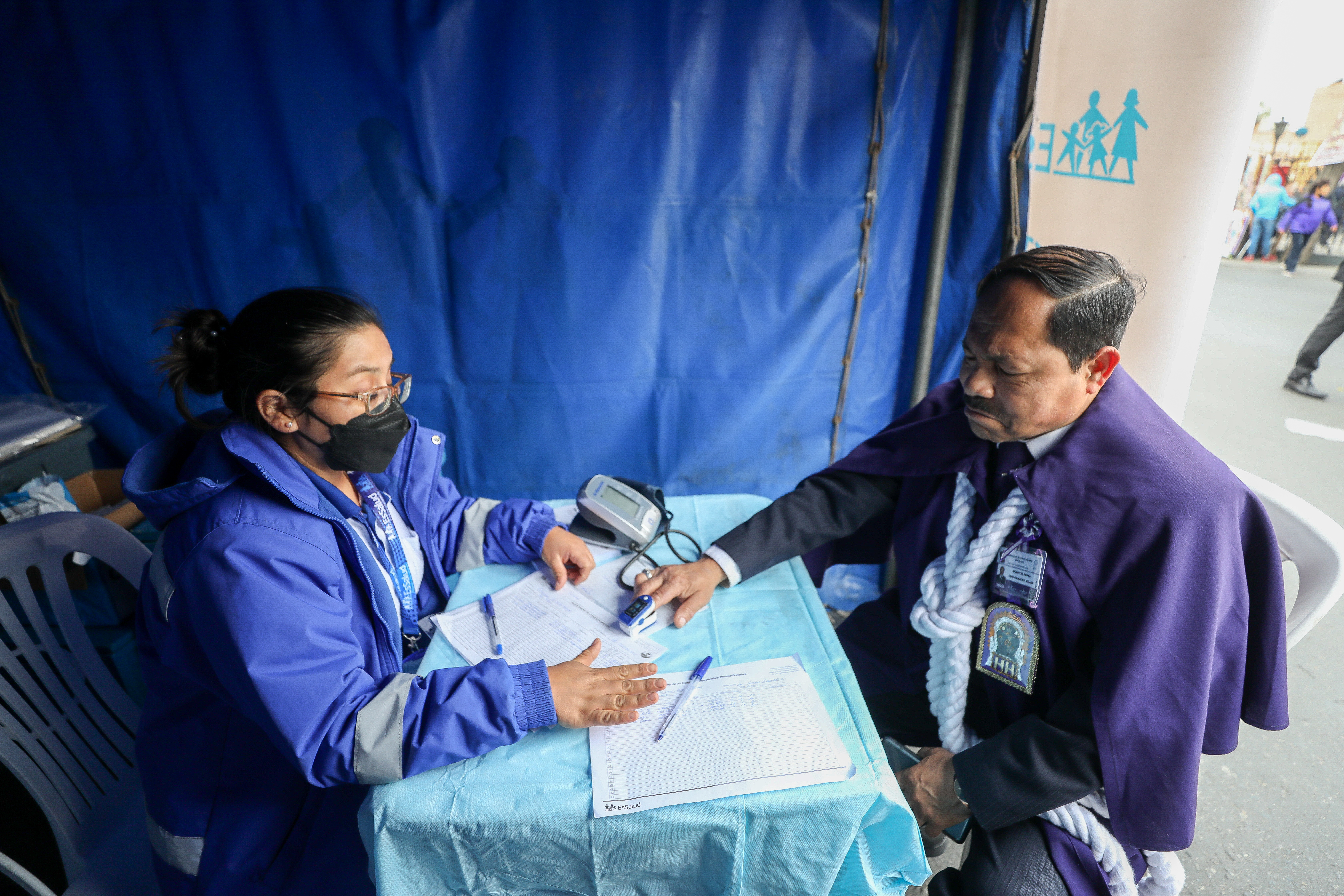 Feligreses contarán con el apoyo de médicos y enfermeras
