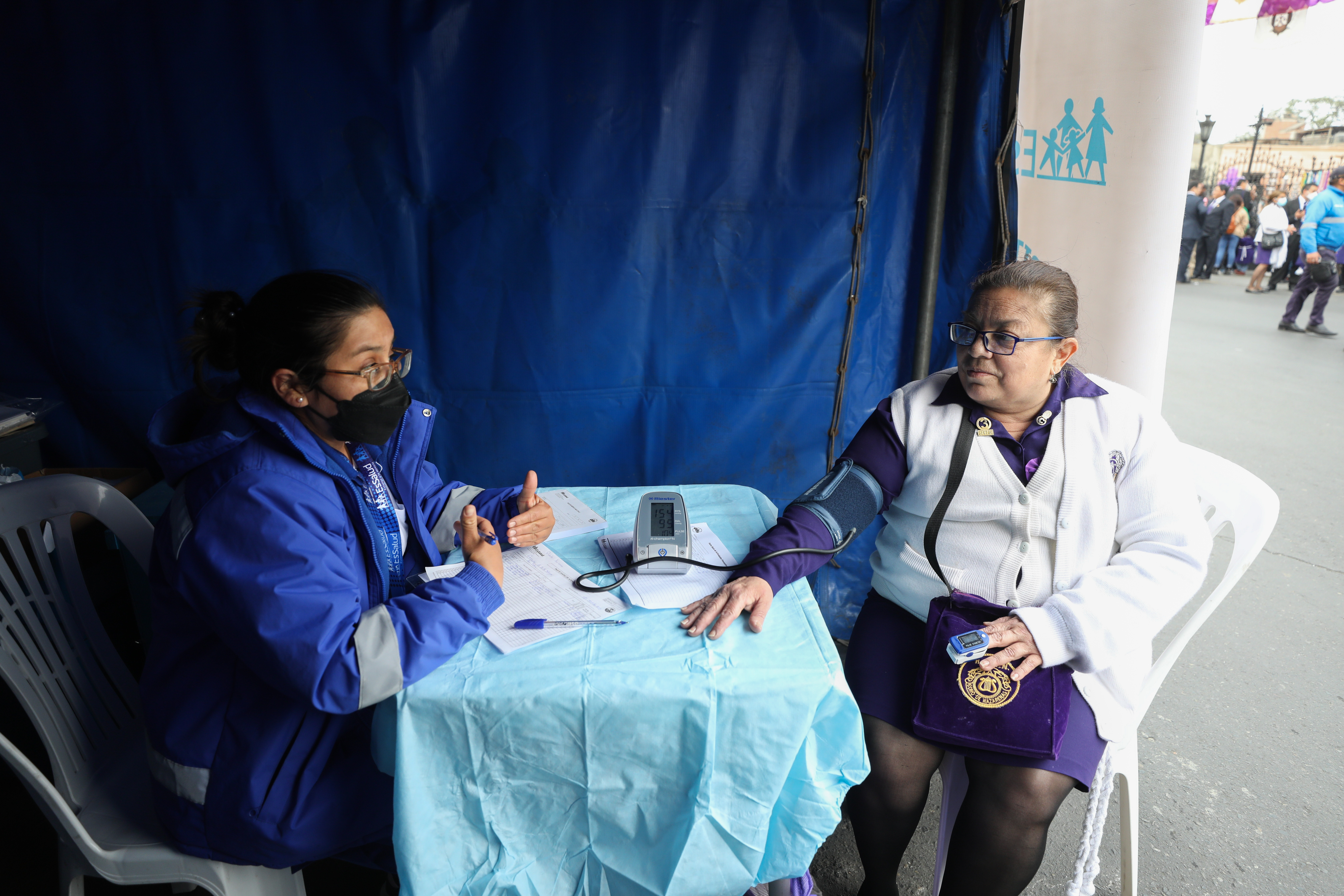 Feligreses contarán con el apoyo de médicos y enfermeras
