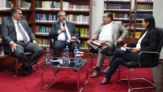 CEC del TC presentó libro “Independencia judicial en el tercer milenio: Relatos generales del XVII Congreso Mundial de Derecho Procesal"