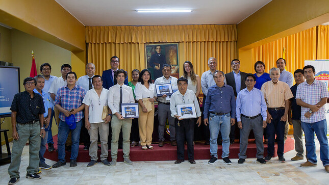 Entrega del catálogo de intangibles de Catacaos y del diseño del museo de sitio en Catacaos al gobierno local 