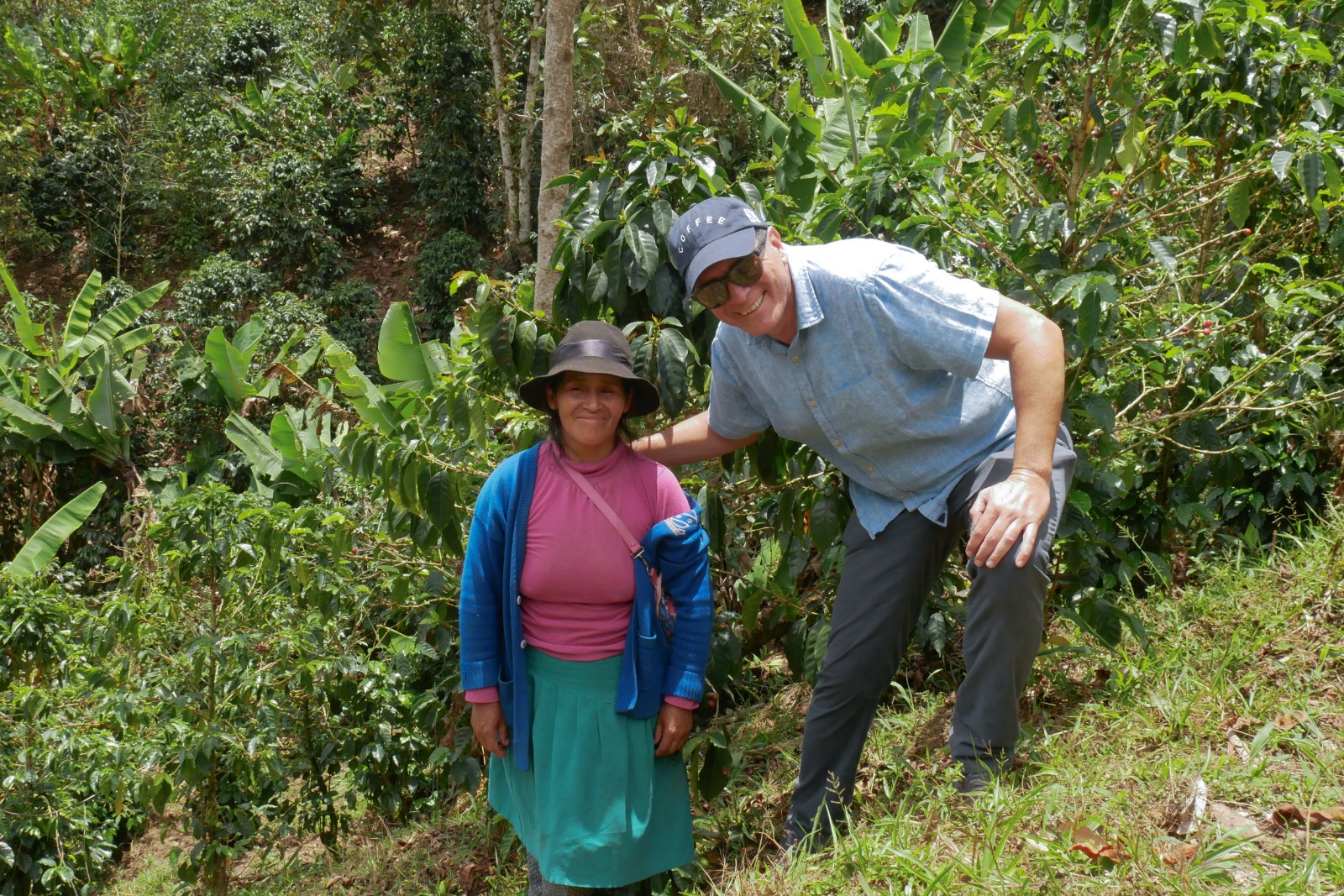 Viajó hasta Huánuco para conocer a productoras de cafés especiales que compró en subasta