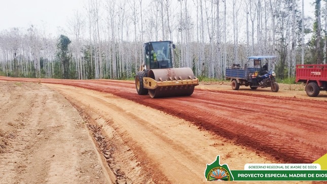 avances en la Obra Mejoramiento del Camino Vecinal Ponalillo Arrozal - República