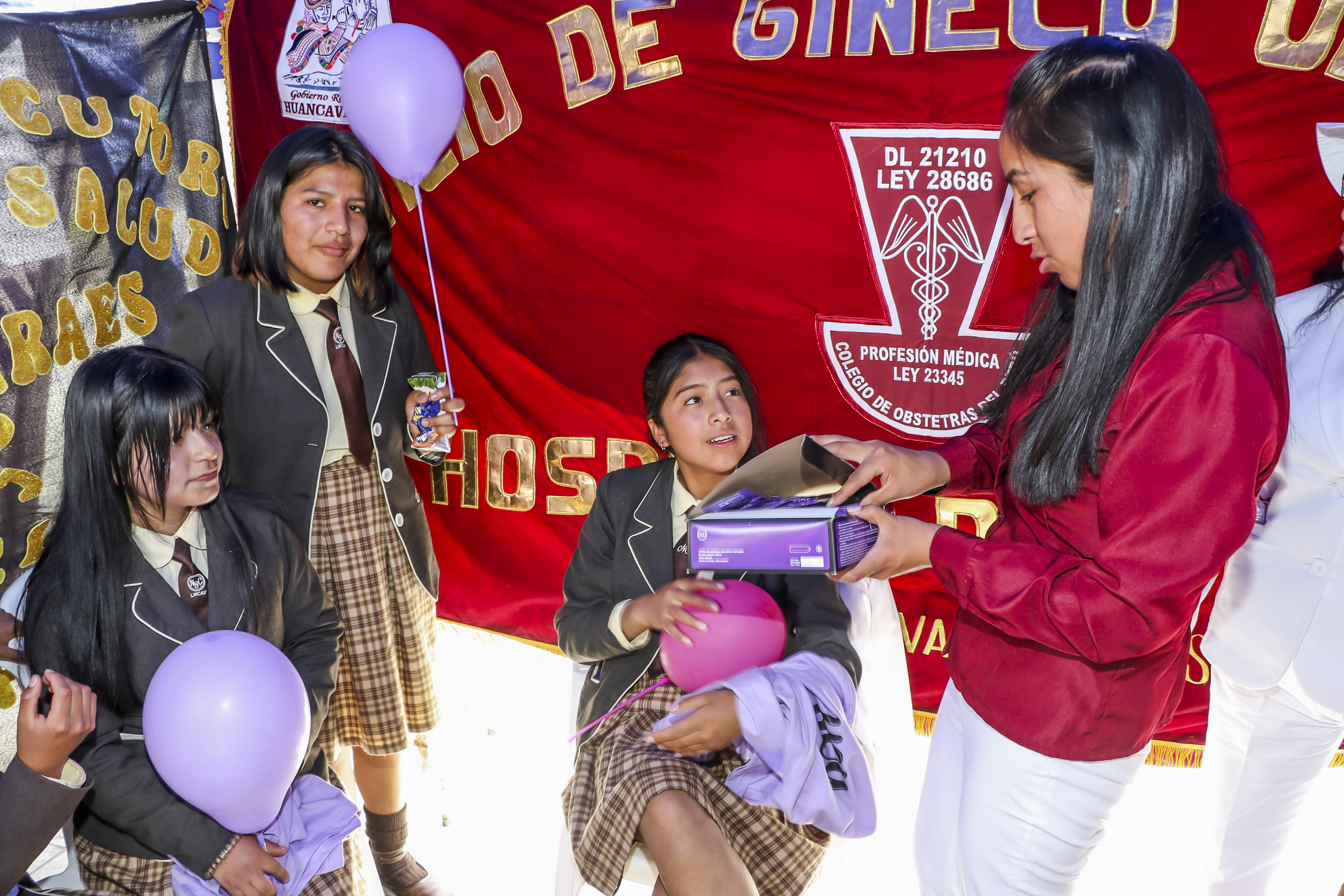 Estudiantes lirqueños piden tomar conciencia sobre el embarazo adolescente