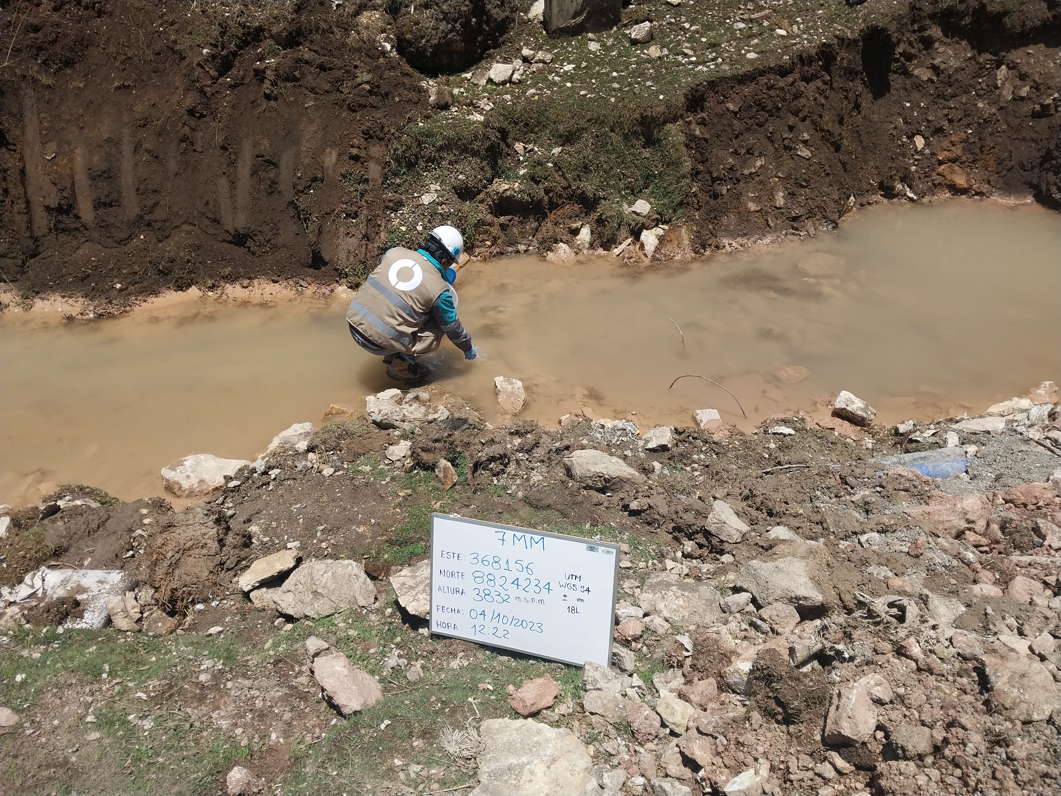 Pasco: OEFA atiende denuncia ambiental sobre posibles afectaciones por voladuras de rocas en la cantera Yanamachay de la empresa Nexa Resources