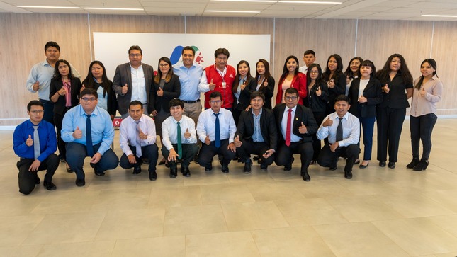 32 jóvenes realizarán prácticas profesionales y preprofesionales en diferentes áreas del Gore Moquegua