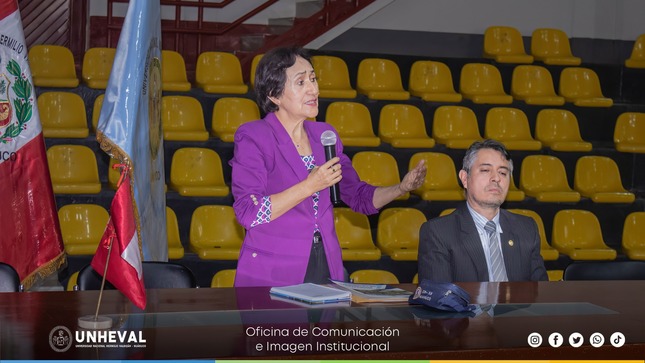 UNHEVAL impulsa charla motivacional sobre movilidad estudiantil