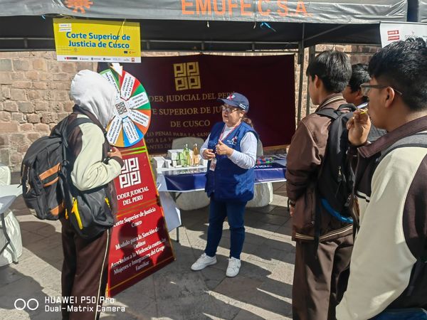 Corte Superior de Justicia de Cusco participó en Feria Informativa "Fortaleciendo la Prevención Frente a la Violencia de Género"