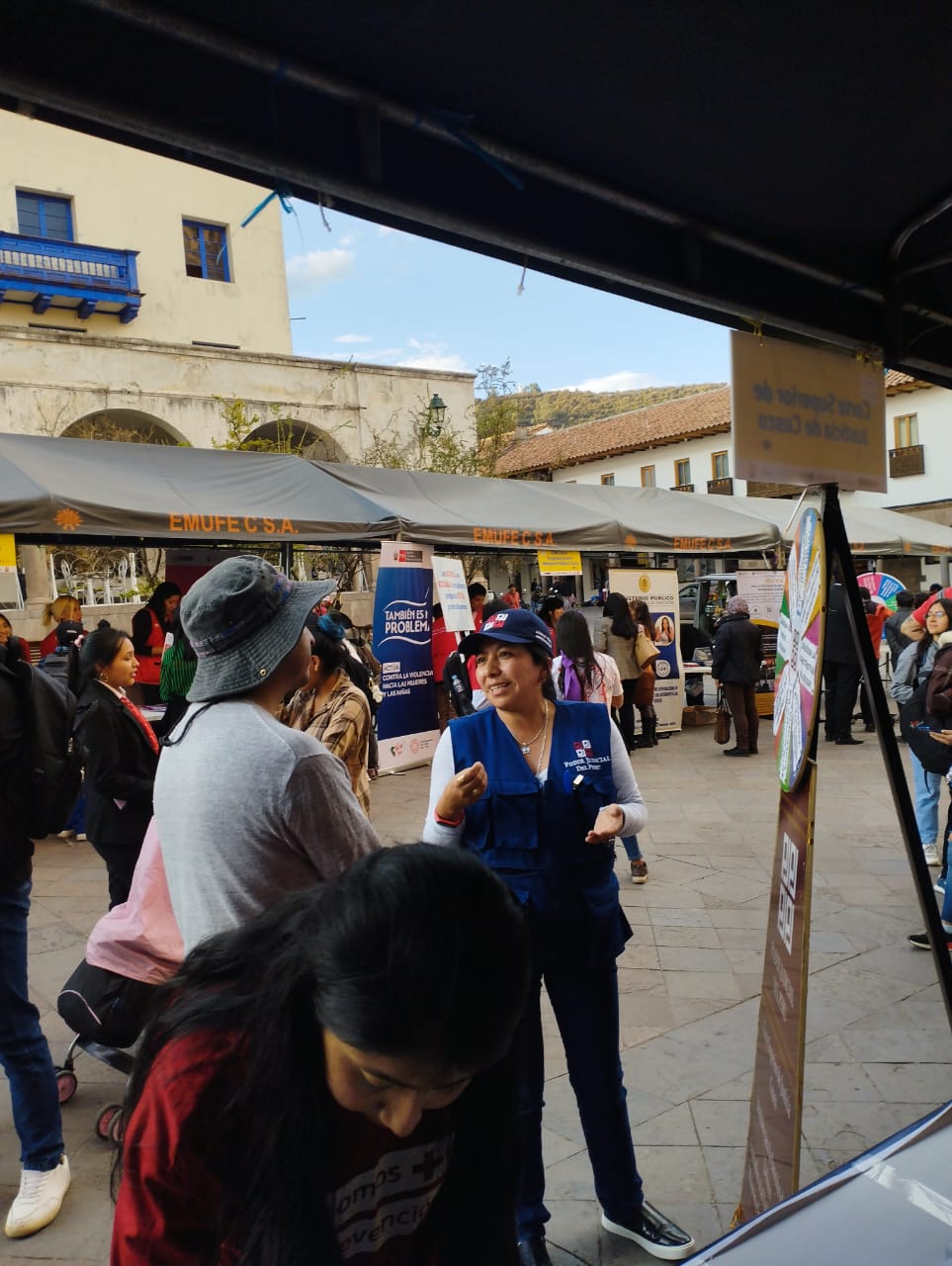 Corte Superior de Justicia de Cusco participó en Feria Informativa "Fortaleciendo la Prevención Frente a la Violencia de Género"