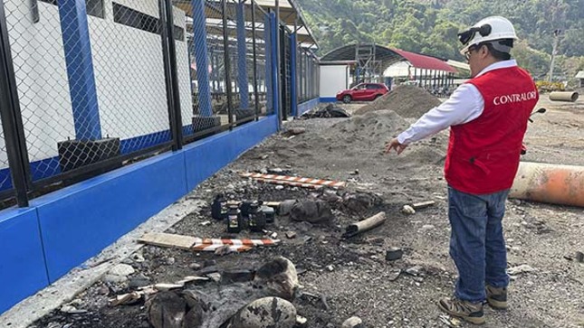 La Contraloría General de la República advirtió trabajos deficientes y sin cumplir las especificaciones técnicas en el mejoramiento de la playa de estacionamiento para la ciudad de Tingo María. Trabajos mal ejecutados podrían generar un perjuicio superior a S/ 151 mil en contra de la Municipalidad Provincial de Leoncio Prado.